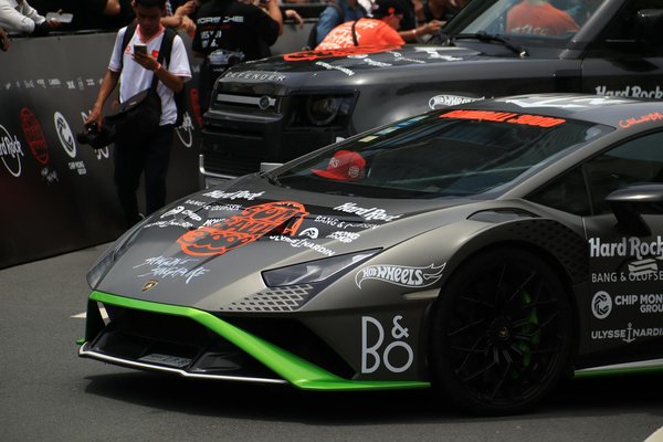 Louez le minibus idéal pour vos déplacements confortables